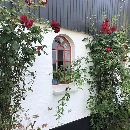 With 1 Bedroom Holiday home