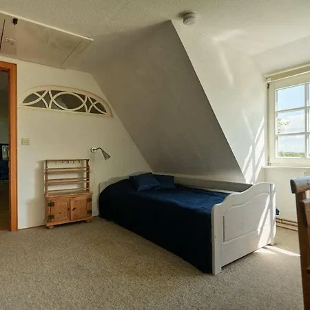 With 1 Bedroom *